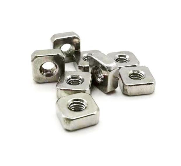 Tuercas cuadradas de acero inoxidable para muebles