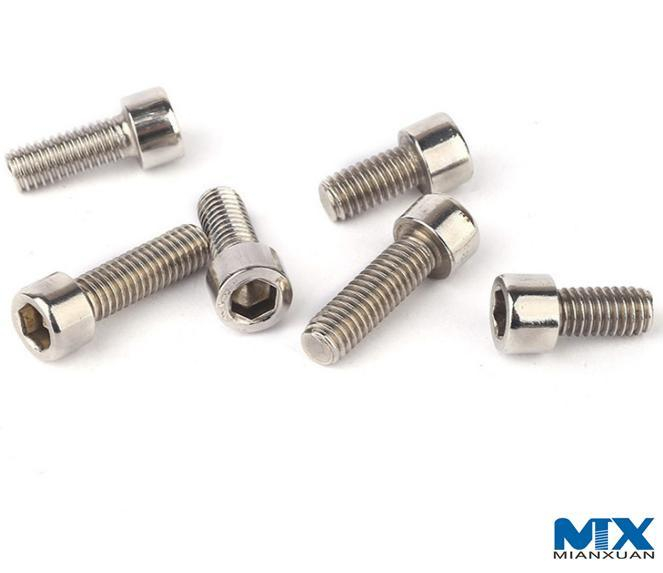 Tornillos de cabeza hueca hexagonal con cabeza baja y capacidad de carga reducida
