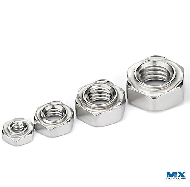 Tuercas soldadas hexagonales de acero inoxidable