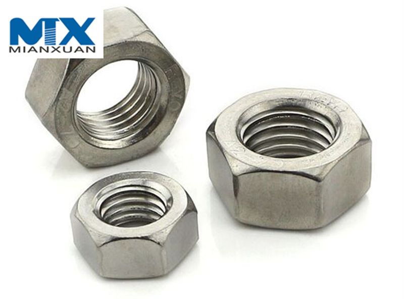 Tuercas hexagonales de par predominante con inserto no metálico