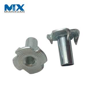 Tuerca en T de acero inoxidable M3 ~ M12 de acero al carbono de cuatro garras DIN1624