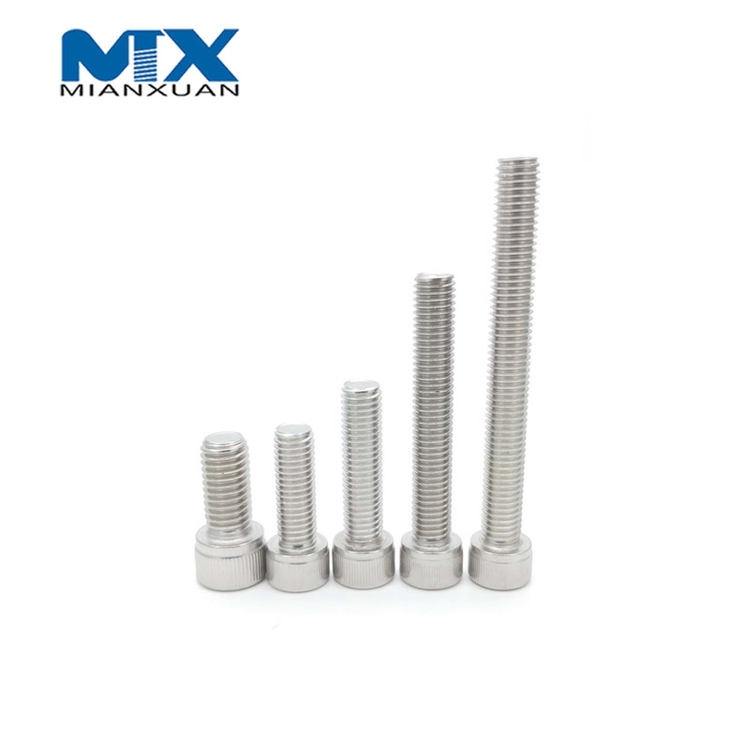 Perno de tornillo de máquina DIN7984 de acero inoxidable