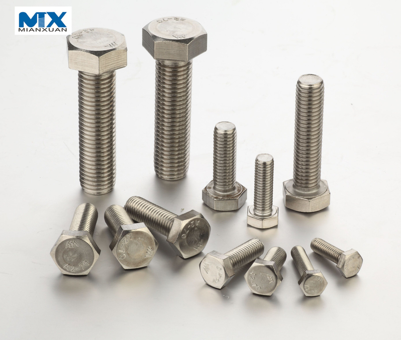 Venta caliente de tornillos de cabeza hexagonal - Producto de grado C