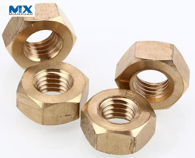 Tuercas hexagonales de latón para construcción