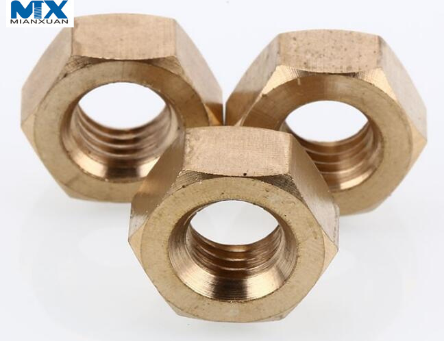 Tuercas hexagonales de latón para construcción