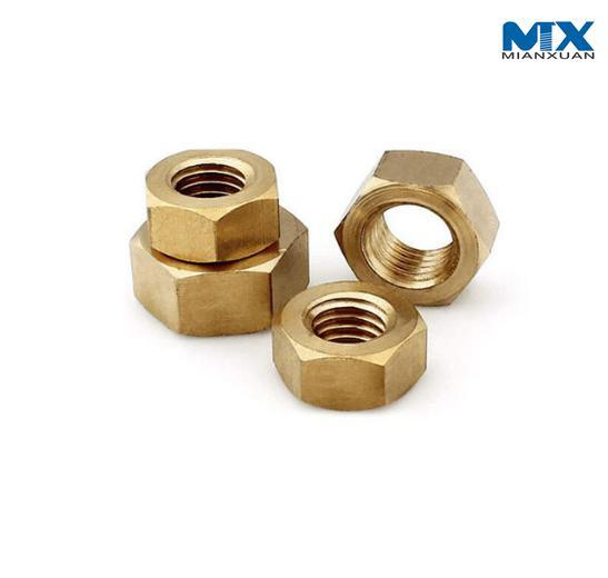 Tuercas hexagonales de latón para tuberías