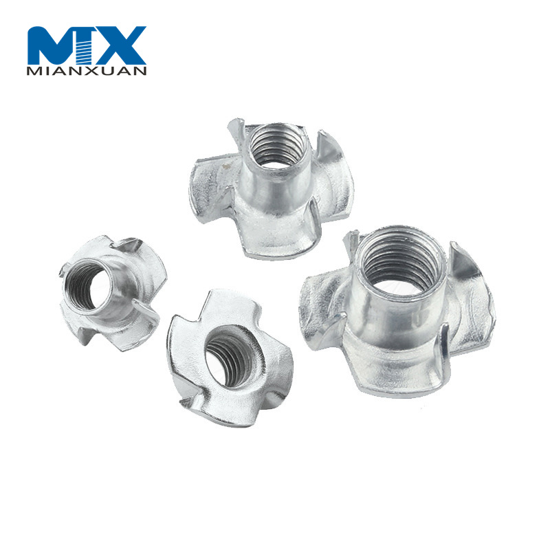 Tuerca en T de acero inoxidable M3 ~ M12 de acero al carbono de cuatro garras DIN1624